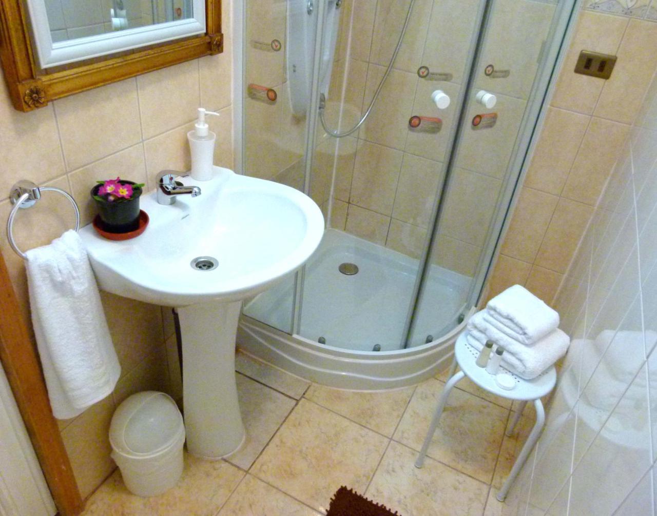 Habitación Familiar con baño privado